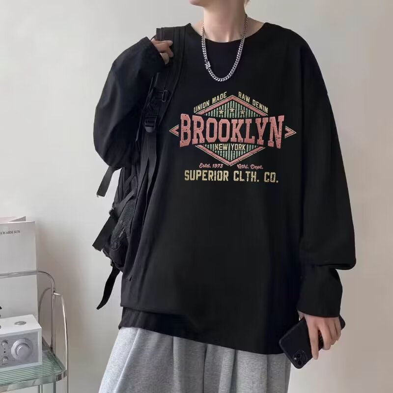 全球动态｜Phoebe Philo 预计 2025 年营业额将达到 3200 万英镑；美邦服饰拟出资 1 亿在贵州设立合资公司