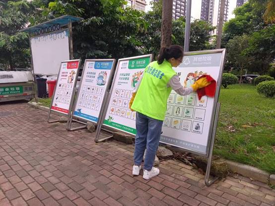 北京市人代会报到 代表们自带拖鞋和洗漱用品