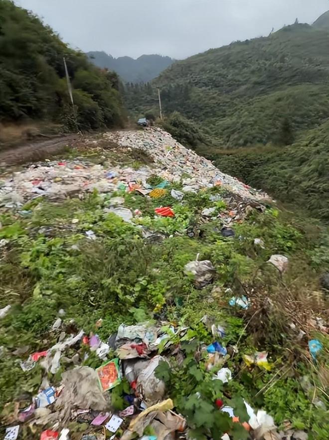 官方通报“彝良县大山深处存在大量垃圾倾倒问题”：垃圾已全部清离现场并进行无害化处理(图2)
