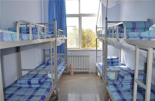 多地明确：逐步消除高校8人间