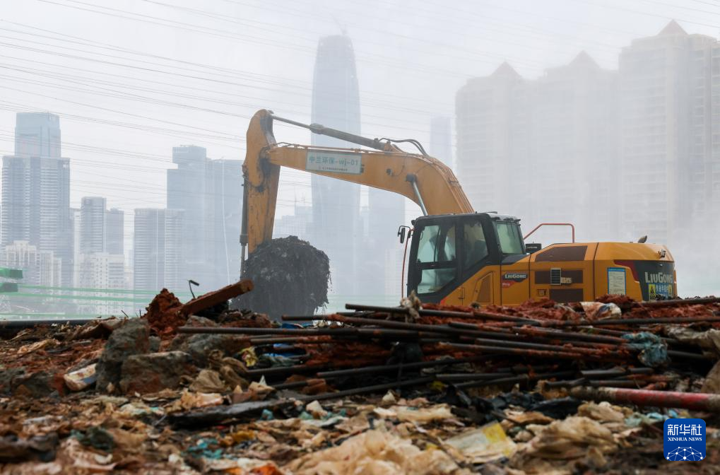“垃圾山”挖“宝”记(图5)
