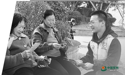 中国军校丨学雷锋军校学员在行动(图2)
