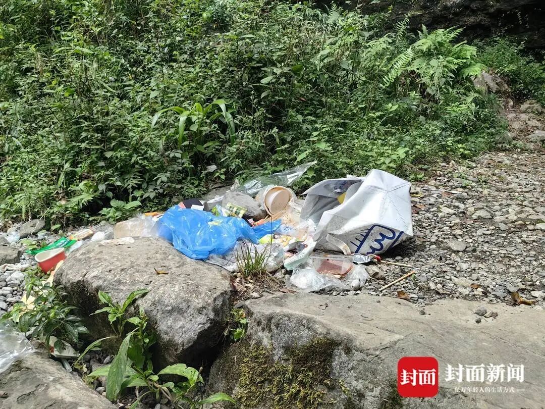 游客随手丢垃圾成顽疾江油老君山如何破解垃圾围山困局？(图3)